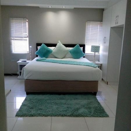 Shoes Guest House 2 Mthatha Ngoại thất bức ảnh